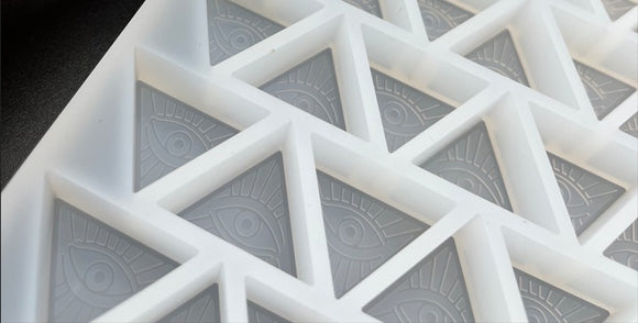 5.1mlピラミッドトライアングルグミ型-220空洞